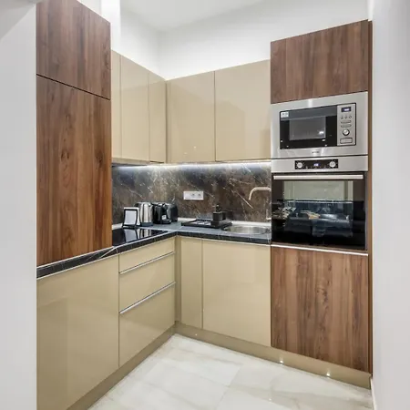 Mega - Elegance - No Deposit Needed Apartment Budapest