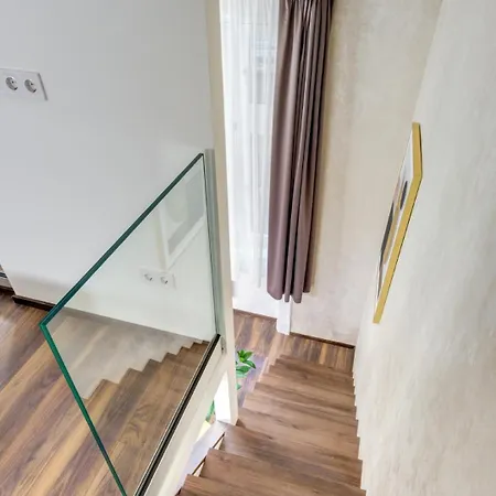 Mega - Elegance - No Deposit Needed Apartamento *