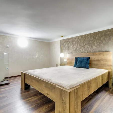 Mega - Elegance - No Deposit Needed * בודפשט