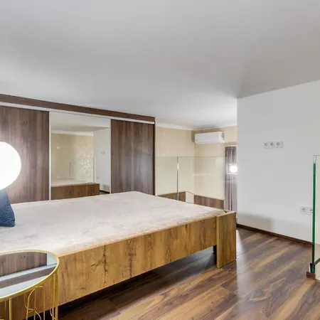 Mega - Elegance - No Deposit Needed בודפשט